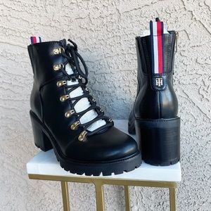 TOMMY HILFIGER NWT Lamere 2 Black Leather Sherpa Lace Up Chunky Lug Sole Boots